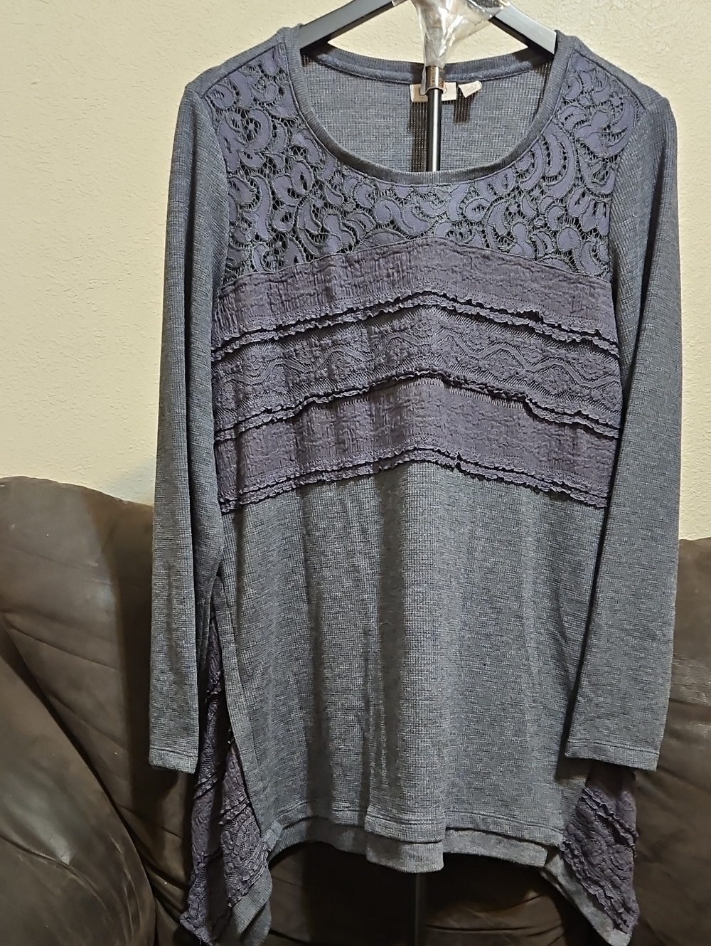 LOGO by Lori Goldstein Lace & Ruffle Panel Long Sleeve Top - Gray